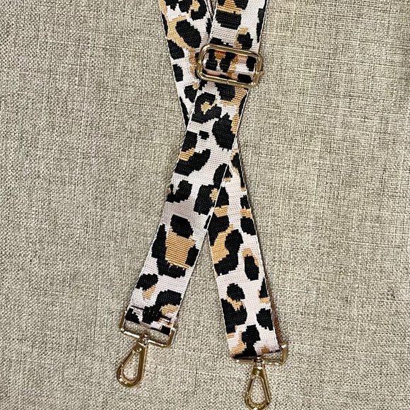 Guitar Straps Crossbody Bag Strap NWOT Leopard Print - Picture 1 of 5